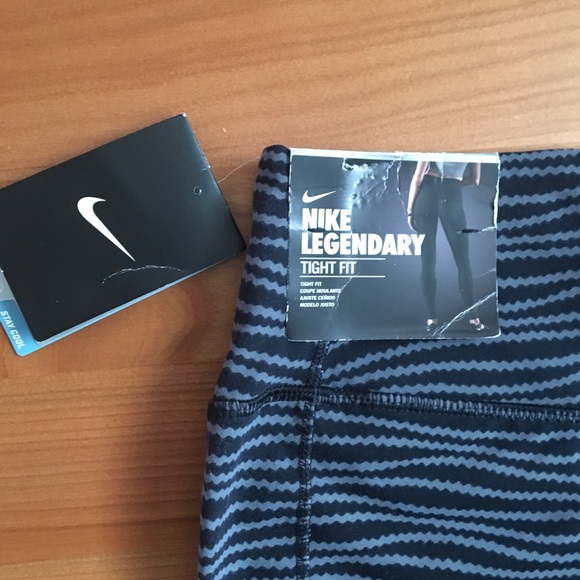 Nike Legendary Engineered Swell Tights - Picture 5 of 7